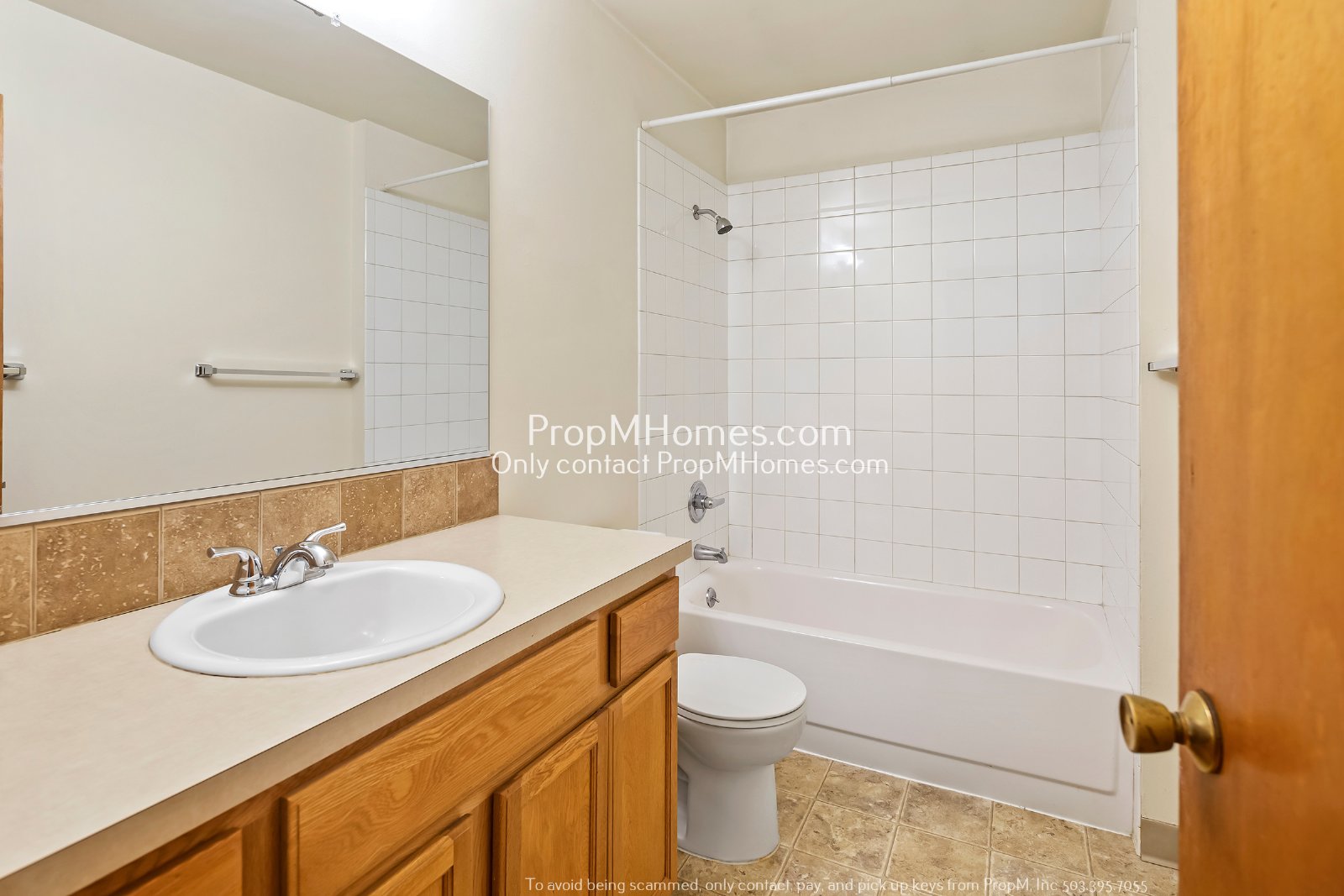 Urban Oasis in Mt. Tabor: Sunlit One-Bedroom End Unit! property image