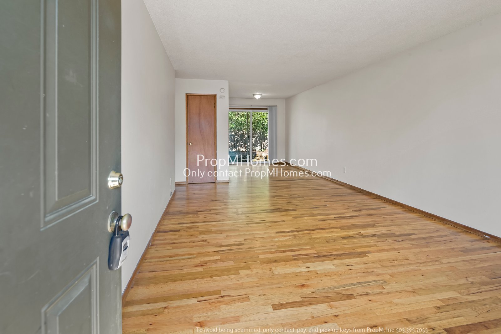 Urban Oasis in Mt. Tabor: Sunlit One-Bedroom End Unit! property image