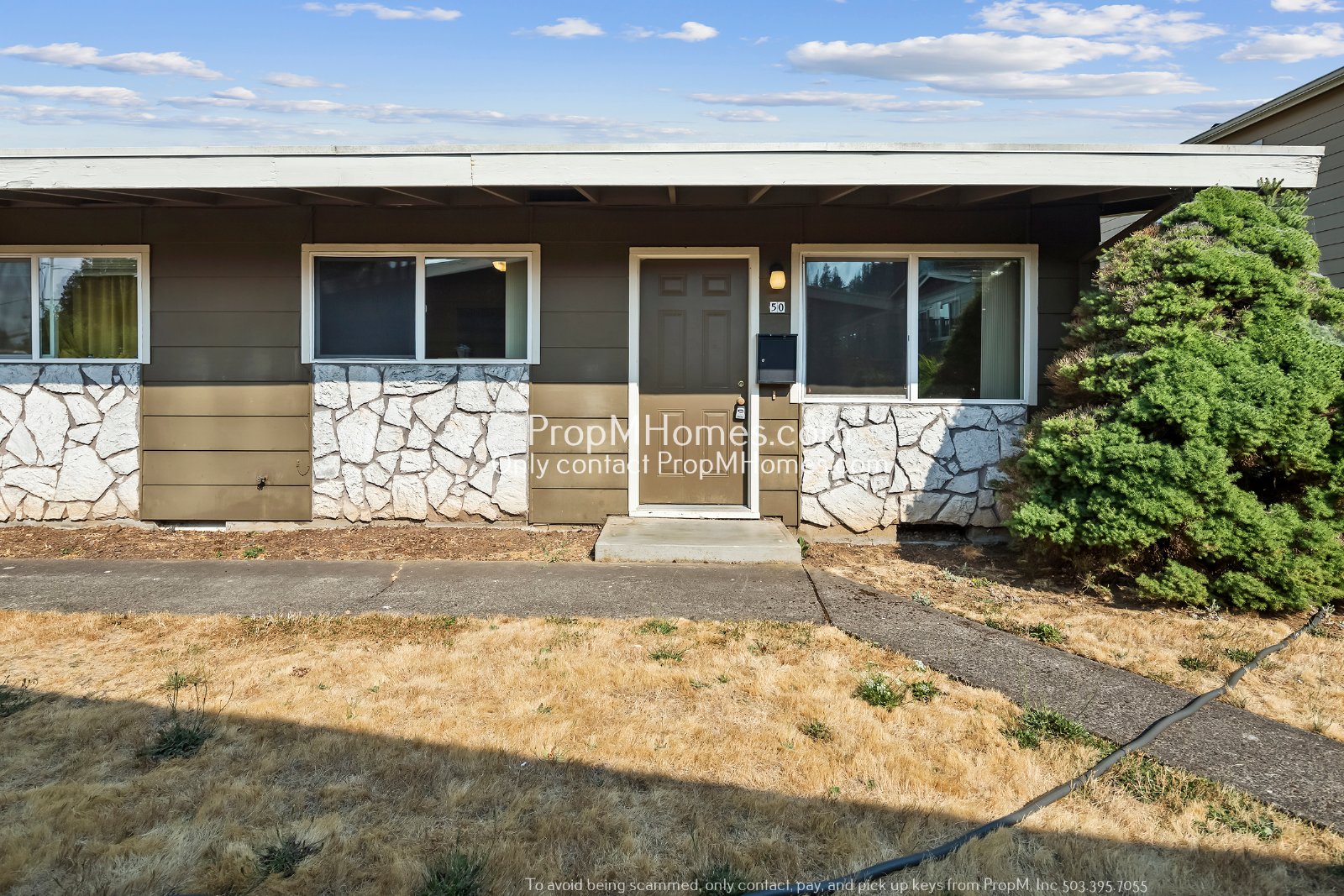 Urban Oasis in Mt. Tabor: Sunlit One-Bedroom End Unit! property image