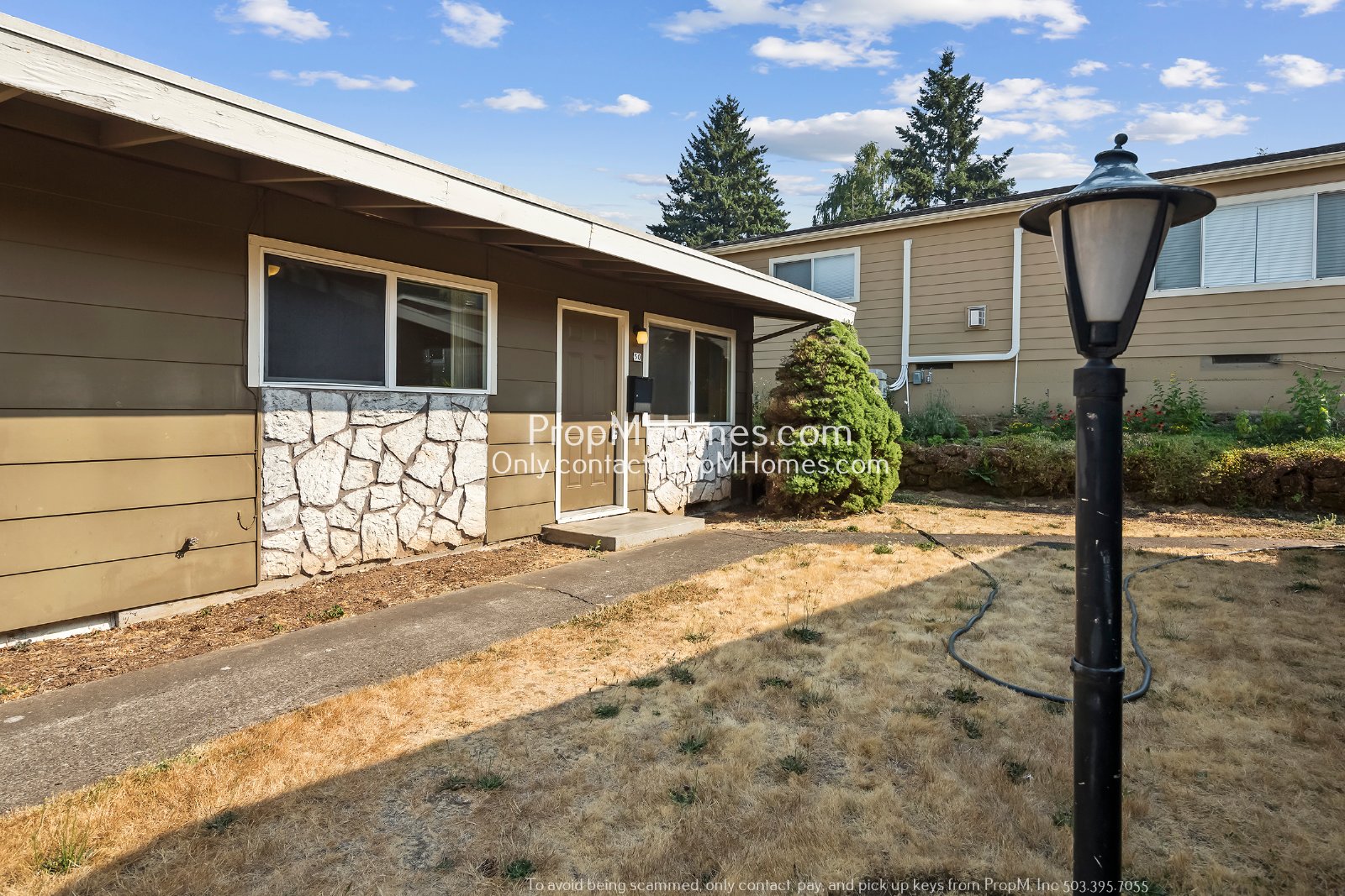 Urban Oasis in Mt. Tabor: Sunlit One-Bedroom End Unit! property image