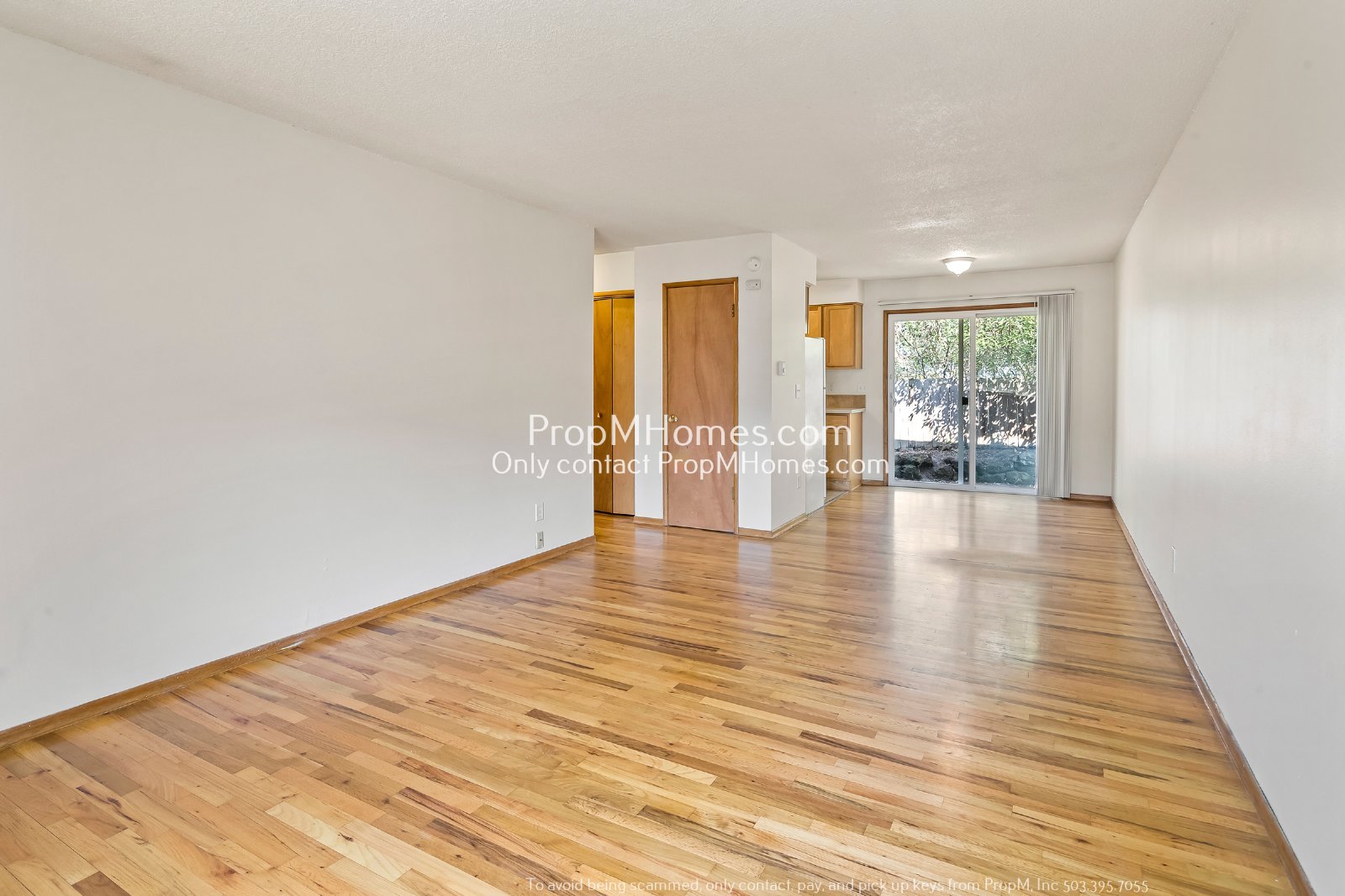 Urban Oasis in Mt. Tabor: Sunlit One-Bedroom End Unit! property image