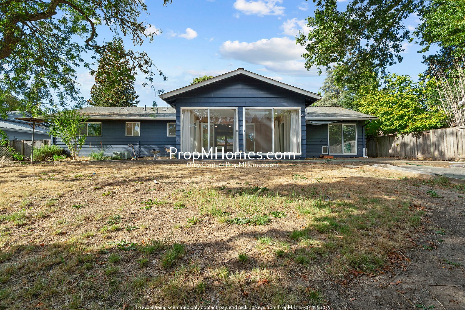 Beautiful Three Bedroom Home in Hillsboro w/ Sunroom! property image