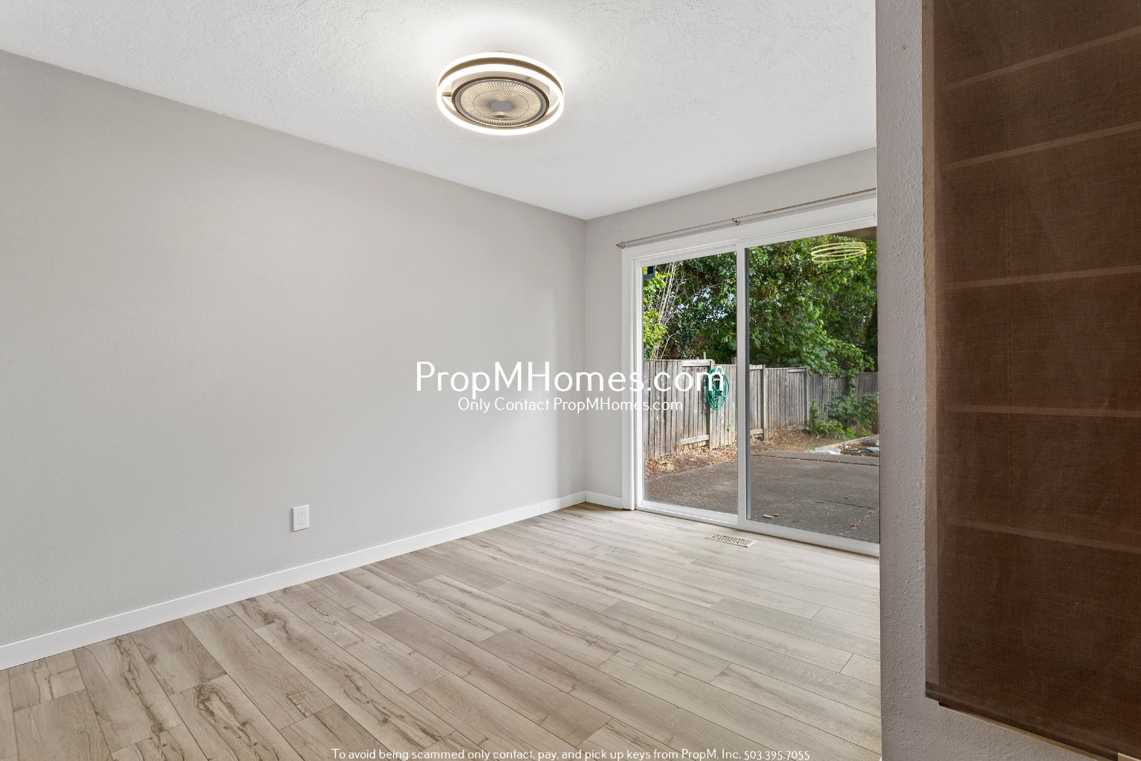 Beautiful Three Bedroom Home in Hillsboro w/ Sunroom! property image