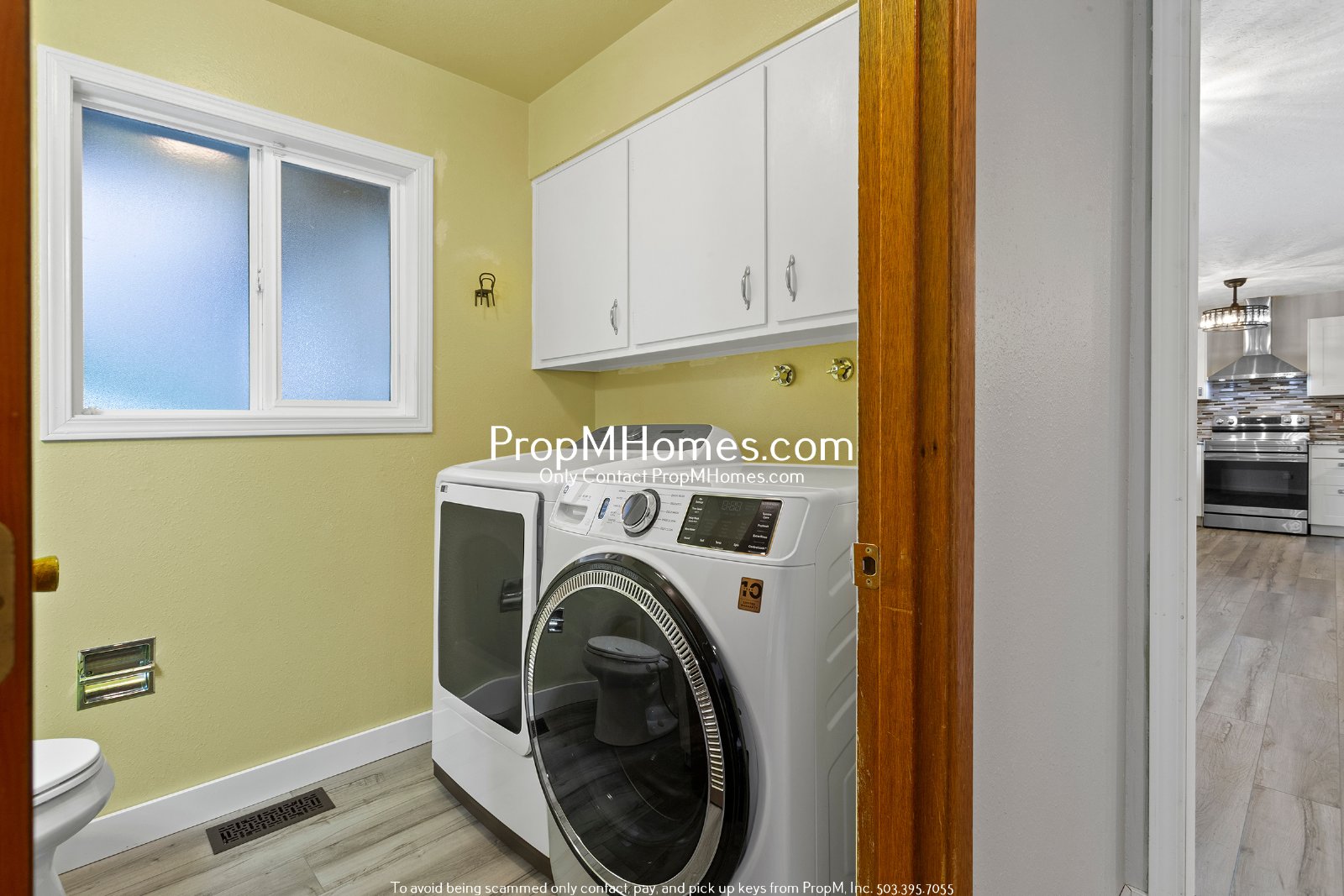 Beautiful Three Bedroom Home in Hillsboro w/ Sunroom! property image