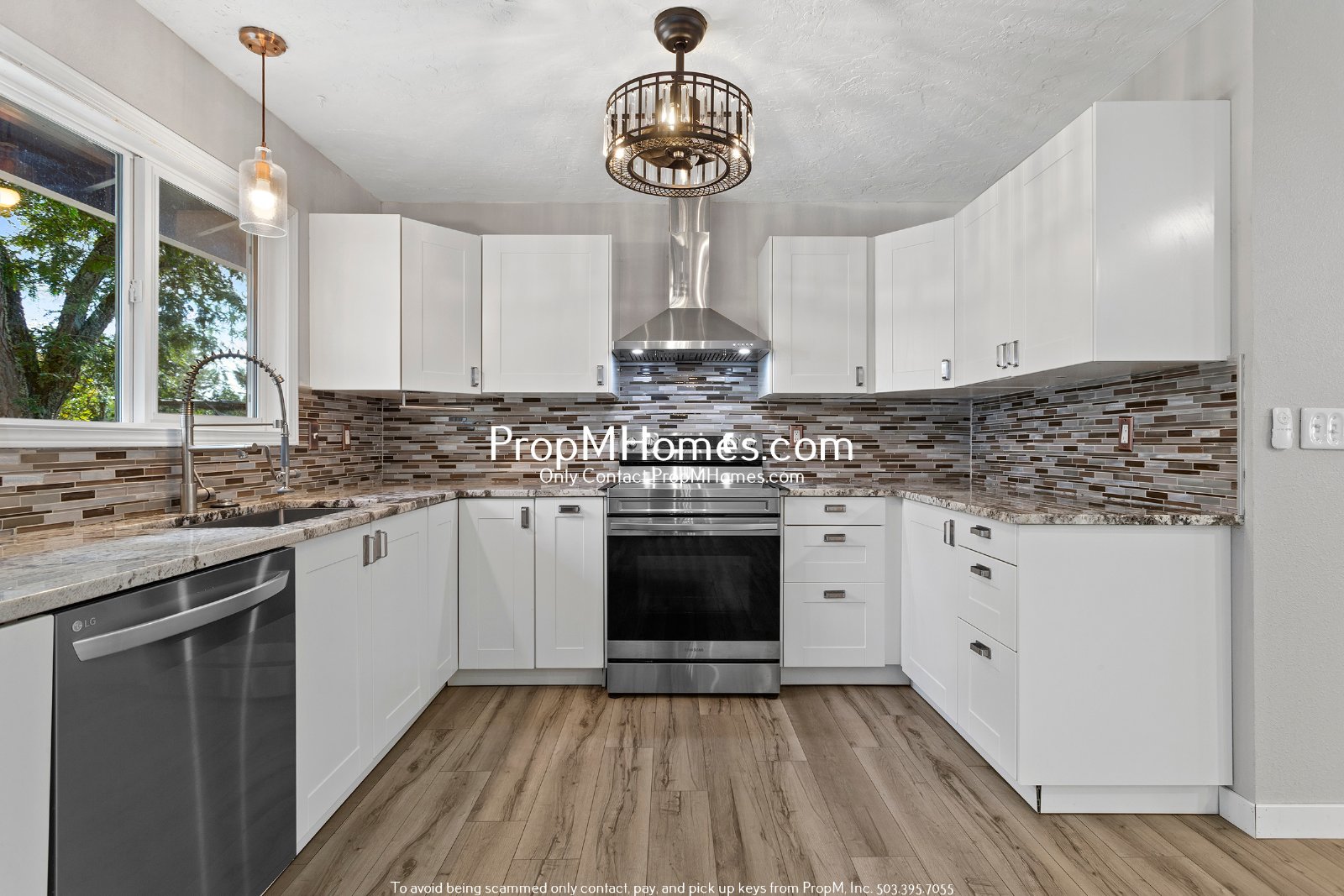 Beautiful Three Bedroom Home in Hillsboro w/ Sunroom! property image