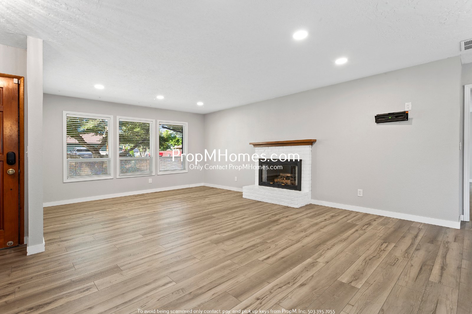 Beautiful Three Bedroom Home in Hillsboro w/ Sunroom! property image