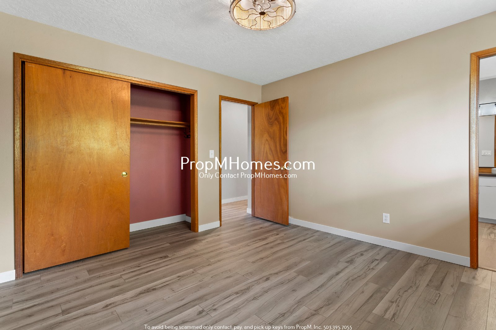 Beautiful Three Bedroom Home in Hillsboro w/ Sunroom! property image