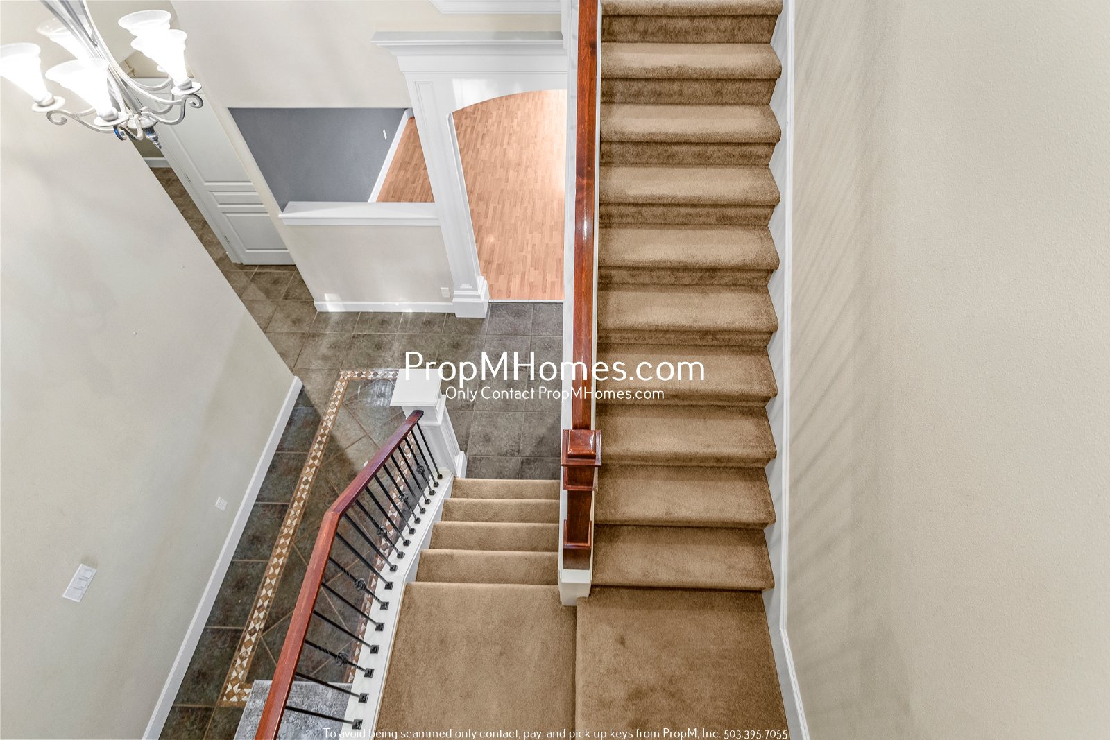 Spacious 5BR Hillsboro Home - Vaulted Ceilings, Fenced Yard & 2-Car Garage property image