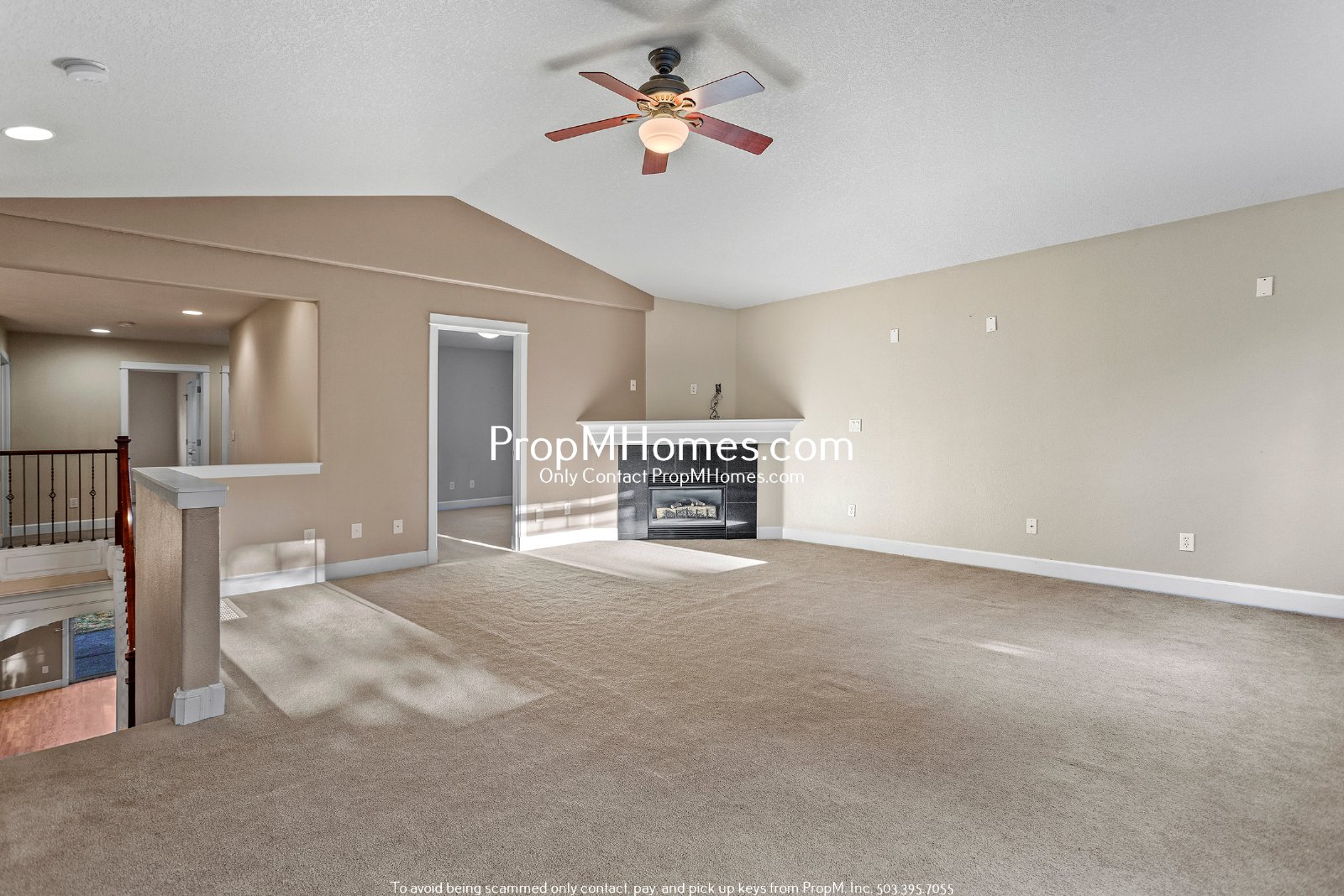 Spacious 5BR Hillsboro Home - Vaulted Ceilings, Fenced Yard & 2-Car Garage property image
