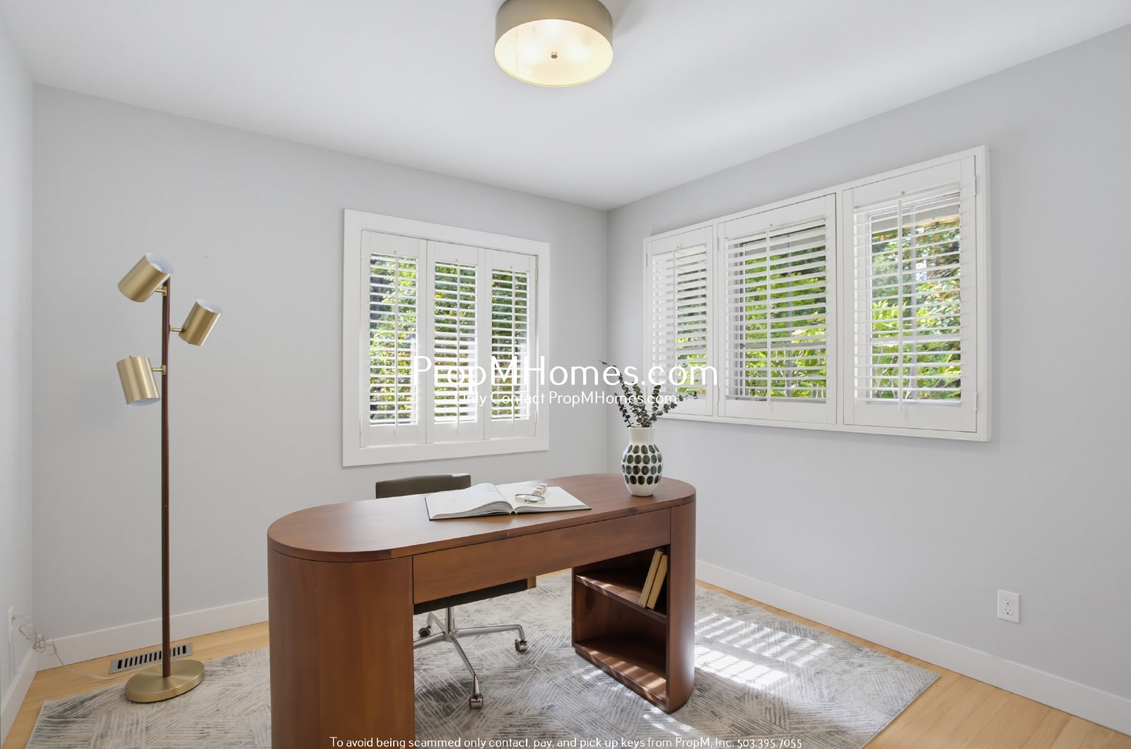 Beautiful Lake Oswego Home with 4 Bedrooms, 3 Baths & Entertaining Spaces property image