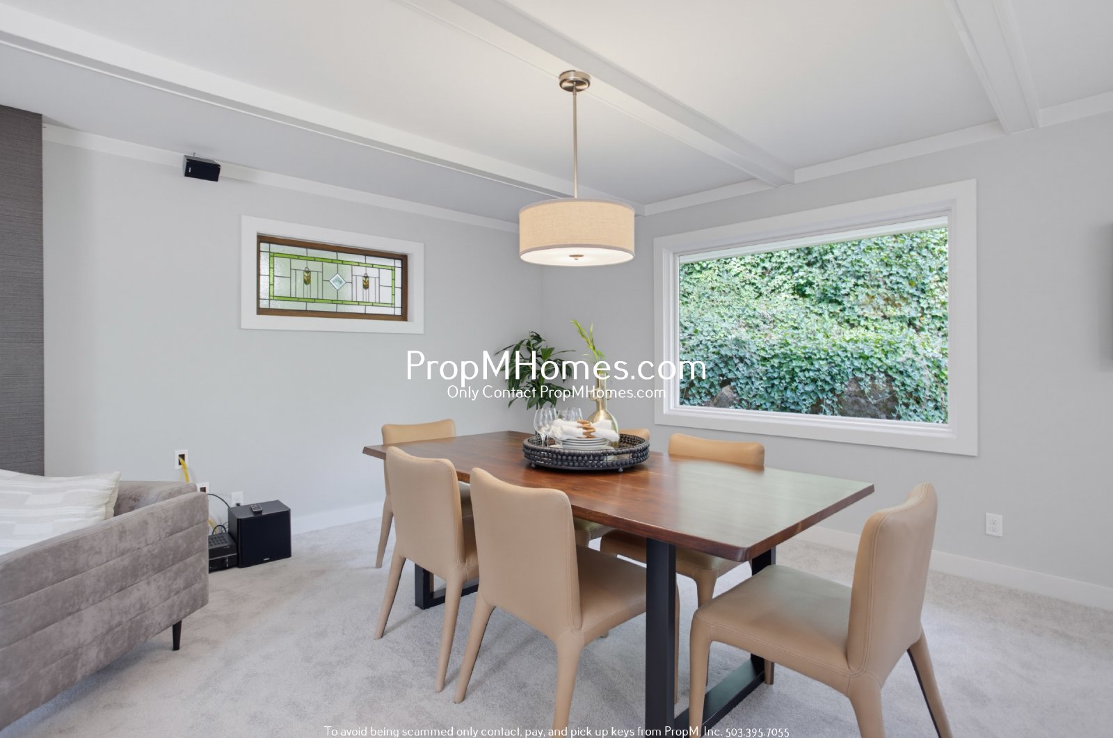 Beautiful Lake Oswego Home with 4 Bedrooms, 3 Baths & Entertaining Spaces property image