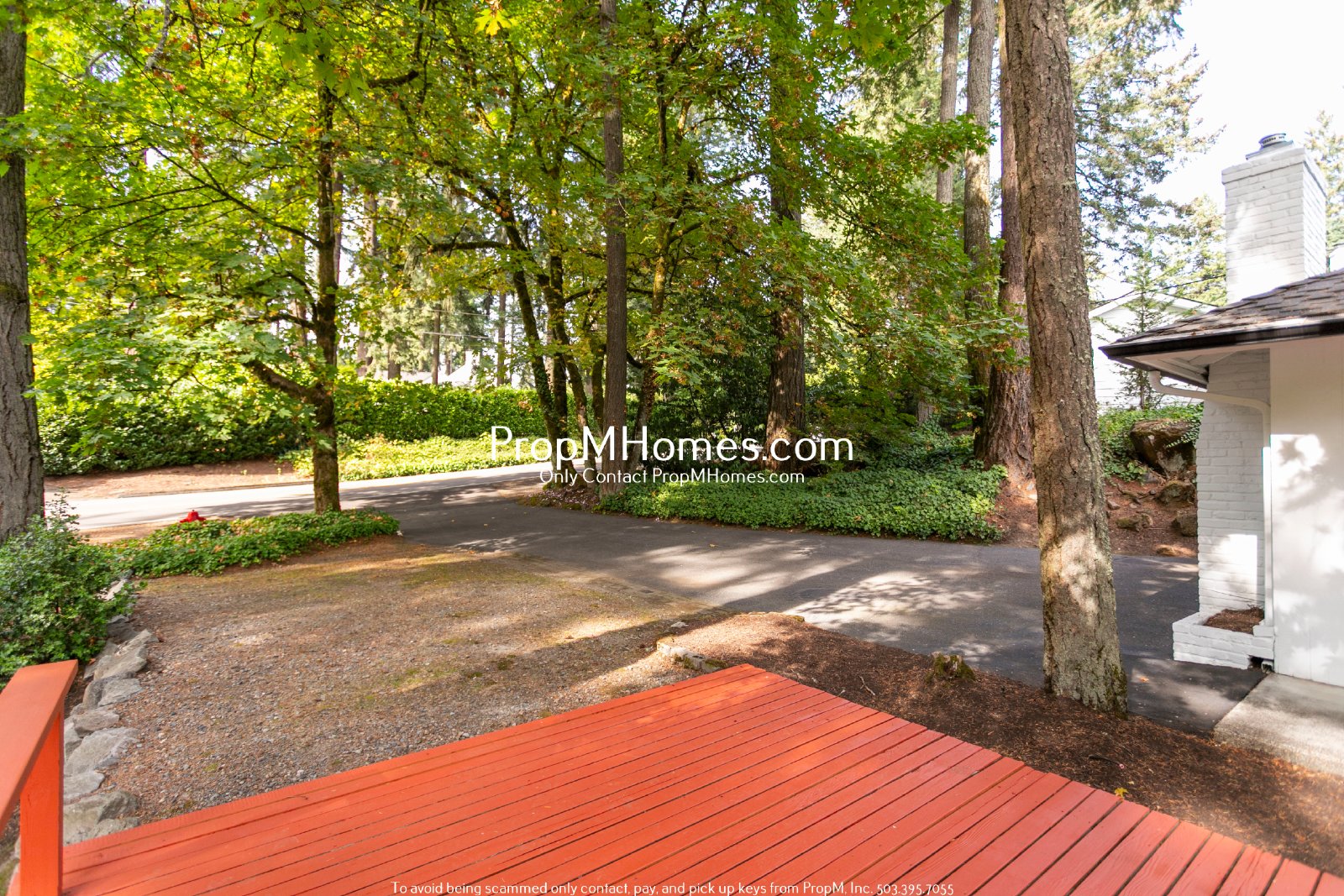 Beautiful Lake Oswego Home with 4 Bedrooms, 3 Baths & Entertaining Spaces property image
