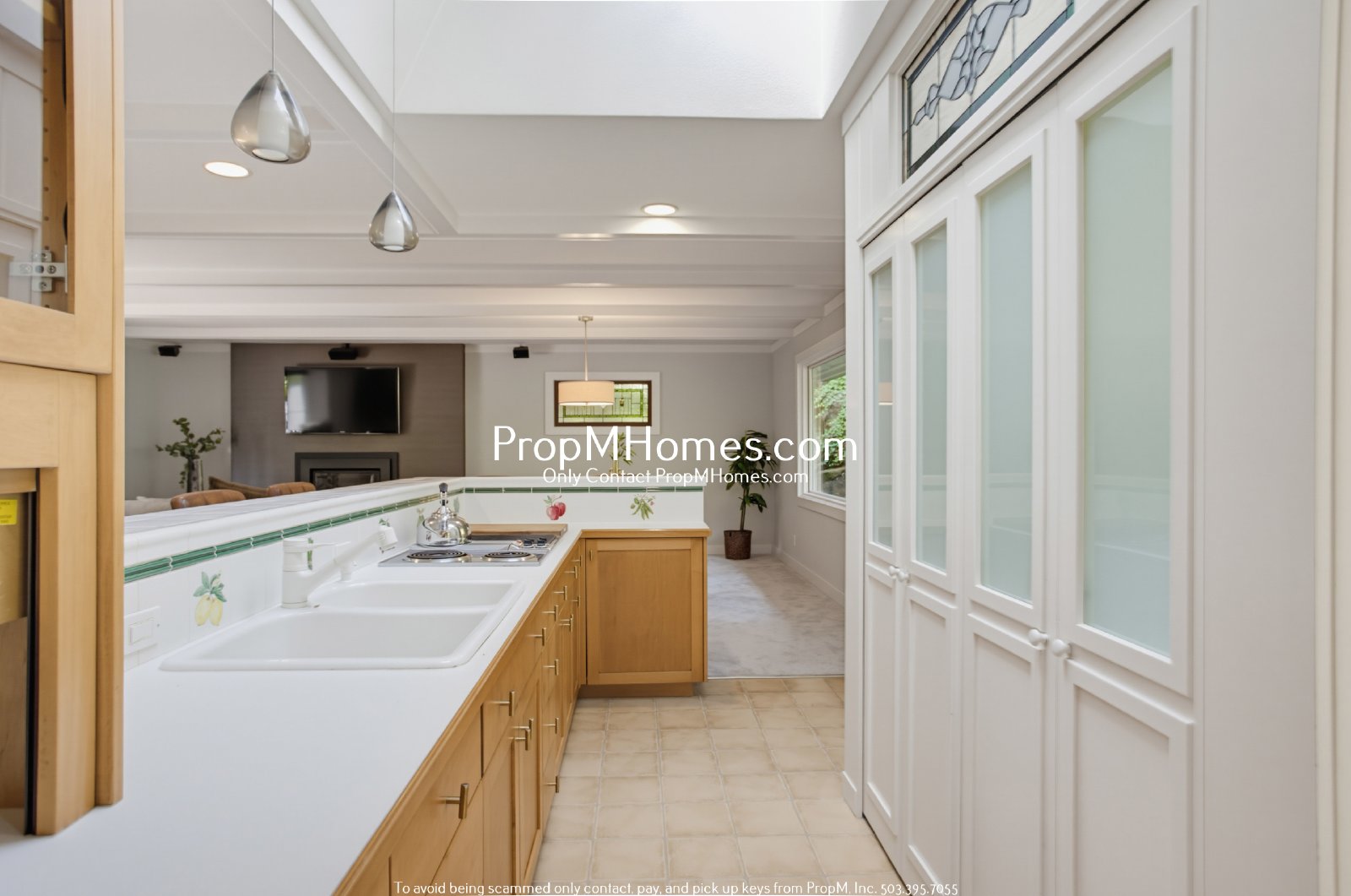 Beautiful Lake Oswego Home with 4 Bedrooms, 3 Baths & Entertaining Spaces property image