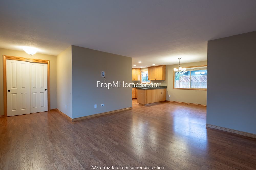 Beautiful Ranch Style Three Bedroom Home In Tualatin! property image