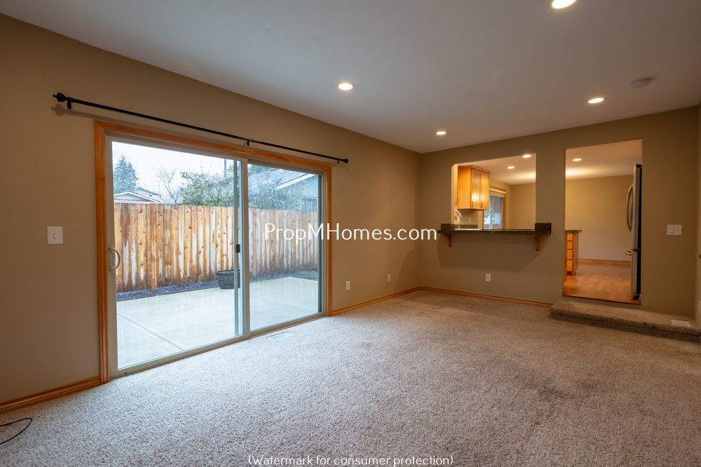 Beautiful Ranch Style Three Bedroom Home In Tualatin! property image