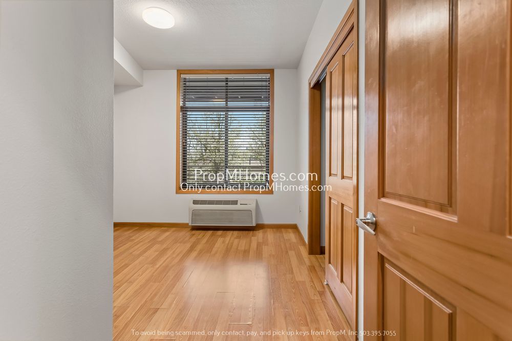 Light Filled One Bedroom Condo at the Beranger! property image