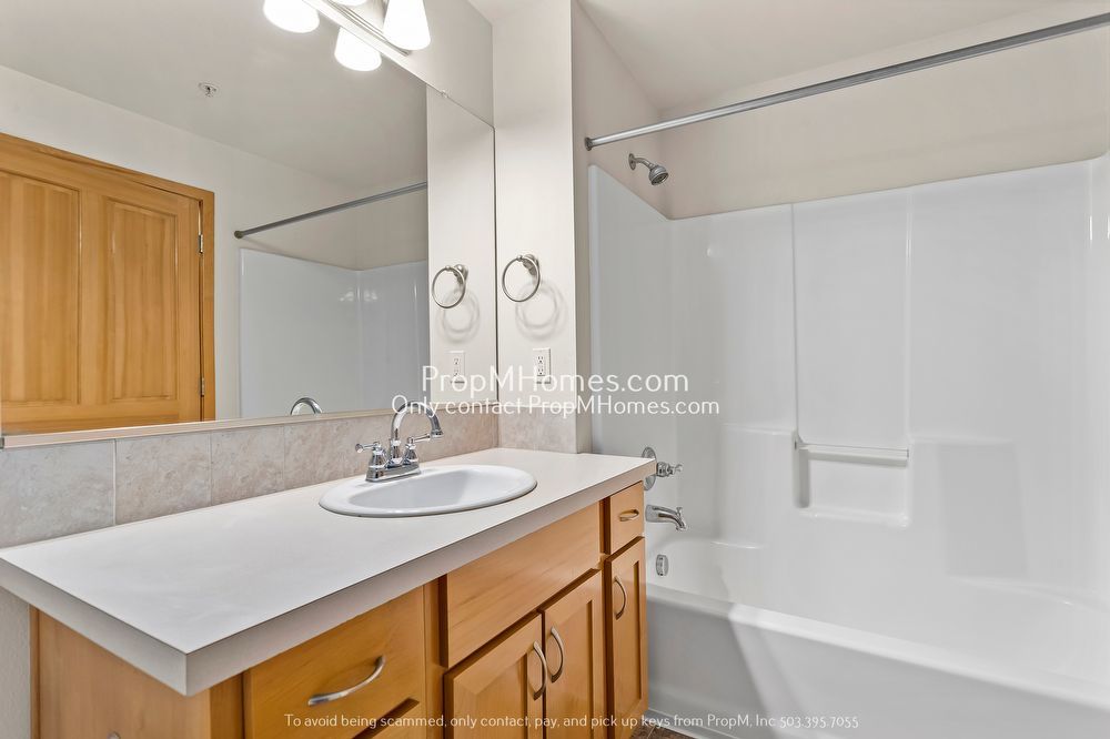 Light Filled One Bedroom Condo at the Beranger! property image