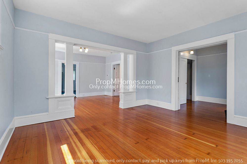 Ground Level Two Bedroom Duplex In The Heart Of NE Portland! property image