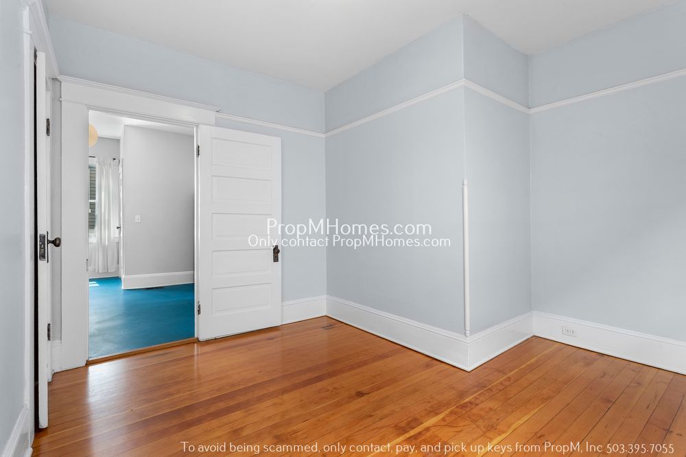 Ground Level Two Bedroom Duplex In The Heart Of NE Portland! property image
