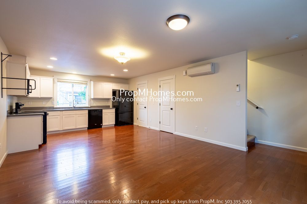 Two Bedroom Home in Montavilla W/ Balcony! property image