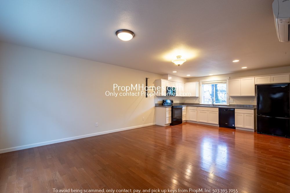 Two Bedroom Home in Montavilla W/ Balcony! property image