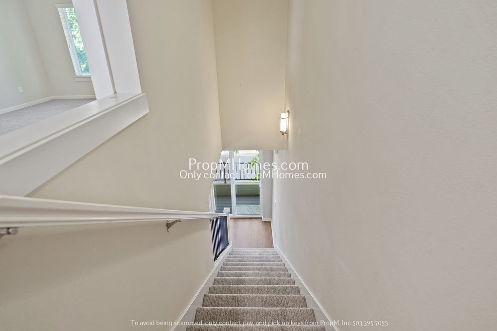 Stylish Two-Bedroom Townhome in the Heart of Orenco! property image