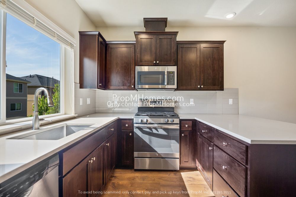 Stylish Two-Bedroom Townhome in the Heart of Orenco! property image