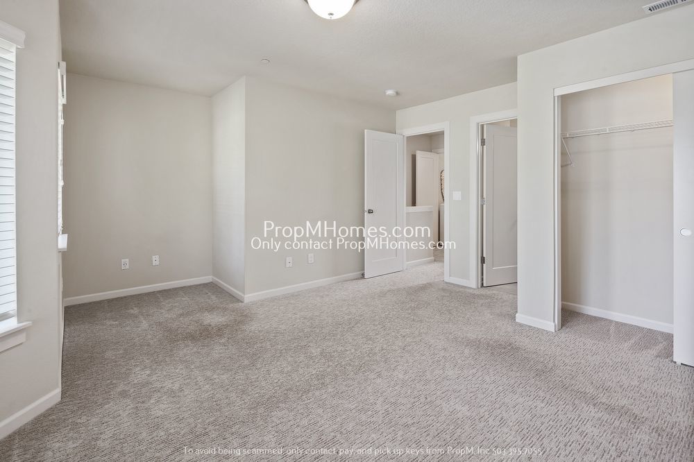 Stylish Two-Bedroom Townhome in the Heart of Orenco! property image