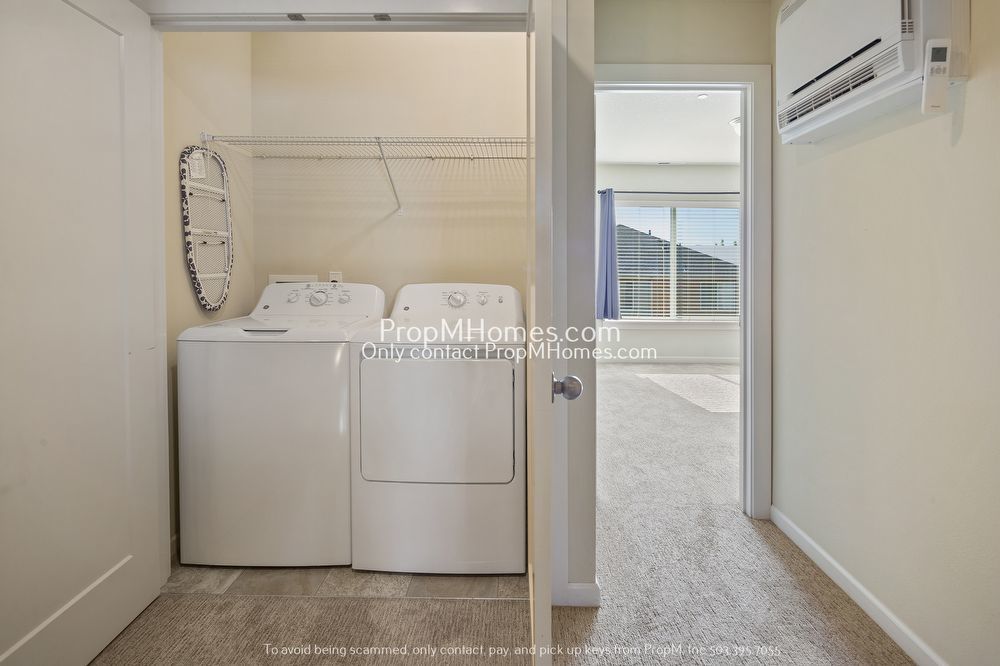 Stylish Two-Bedroom Townhome in the Heart of Orenco! property image