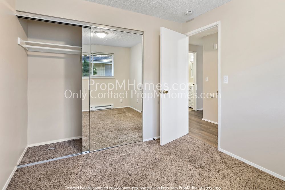 Discover Serenity in Montavilla's Hidden Gem! property image