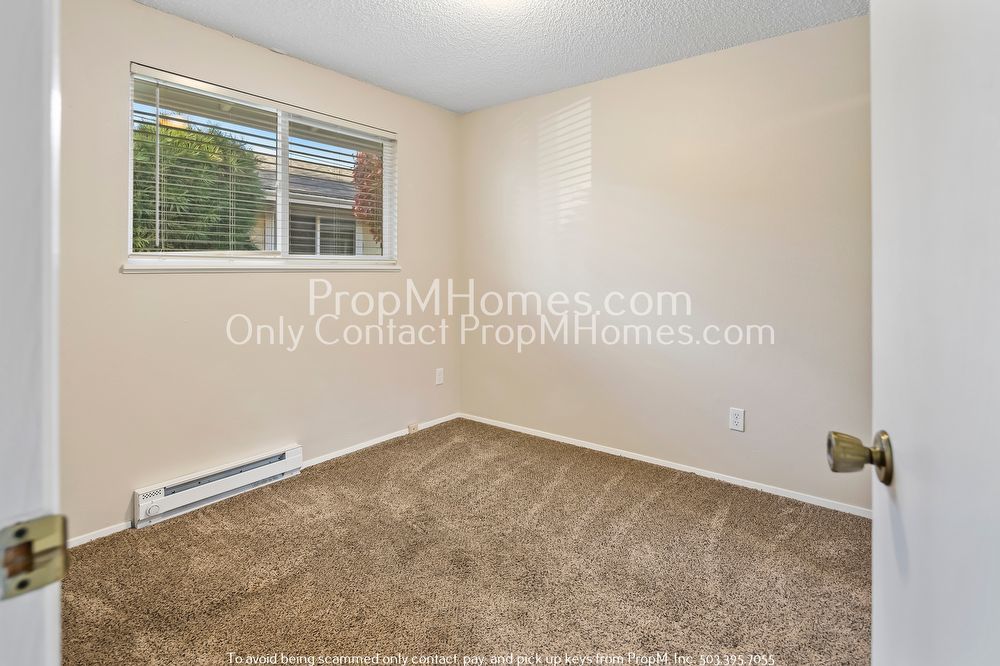 Discover Serenity in Montavilla's Hidden Gem! property image