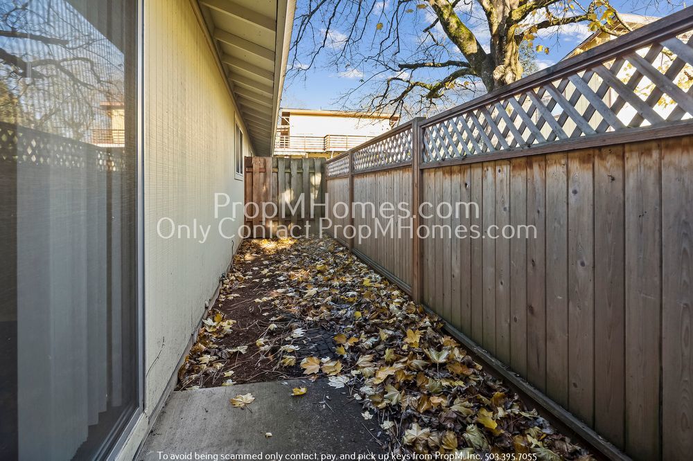 Discover Serenity in Montavilla's Hidden Gem! property image