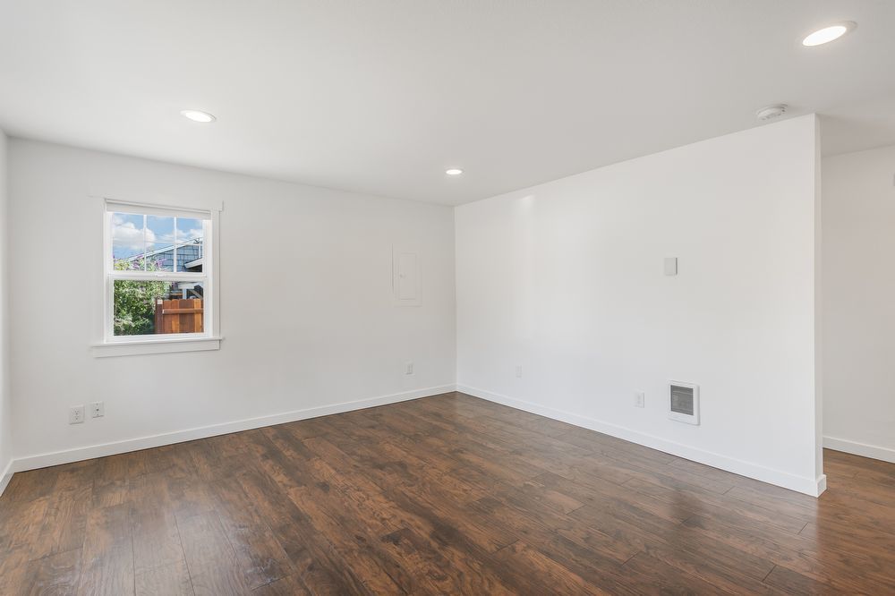 Charming 2-Bedroom Haven in SE Portland! property image