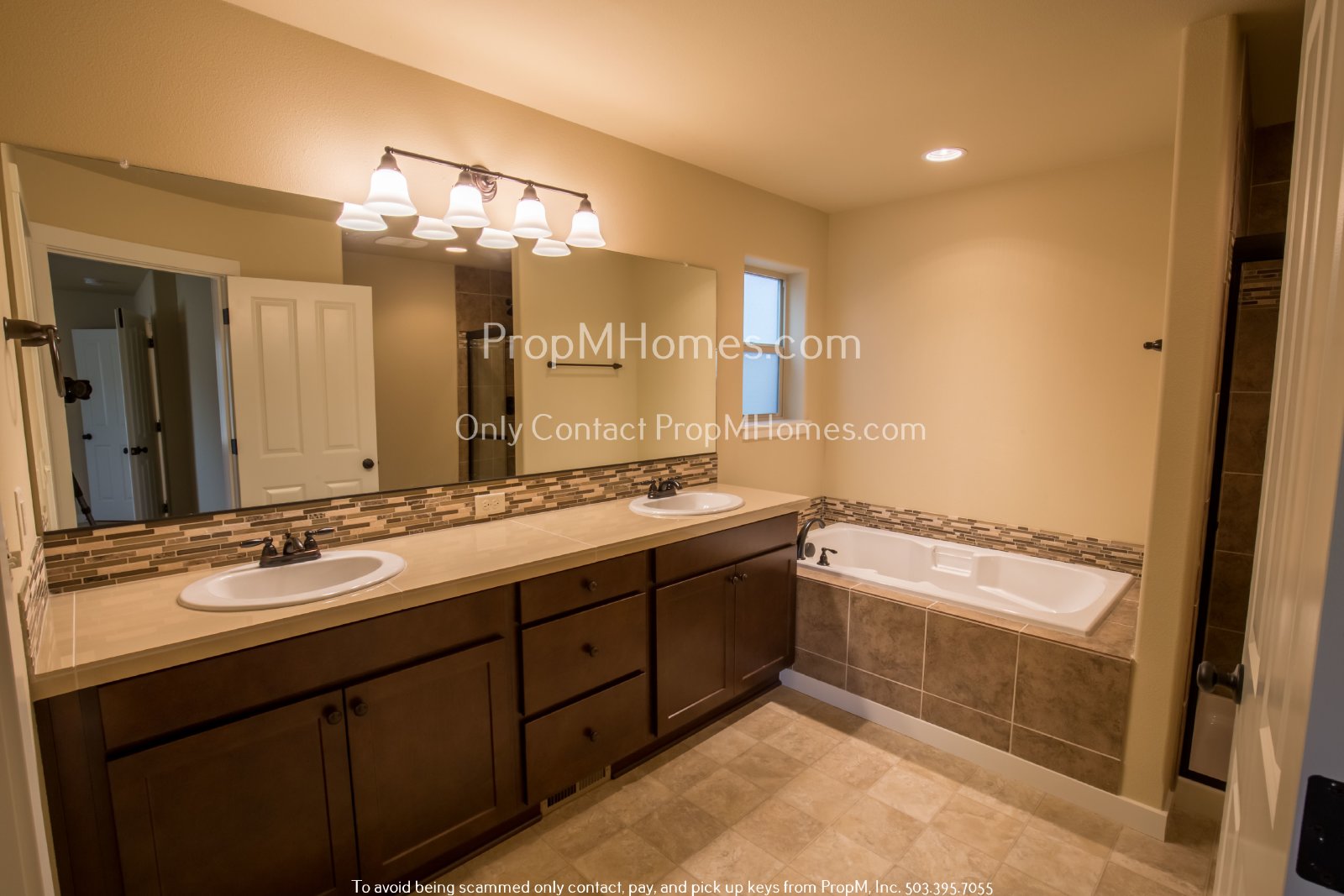 Beautiful Four Bedroom Home In North Plains property image
