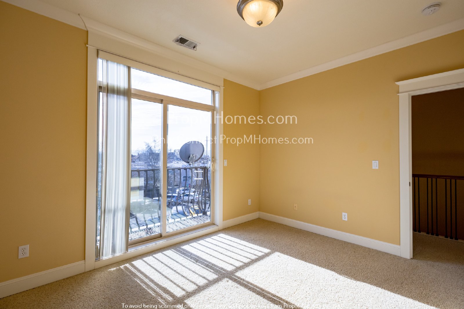 Gorgeous Humboldt Two Bedroom Townhouse In North Portland! property image