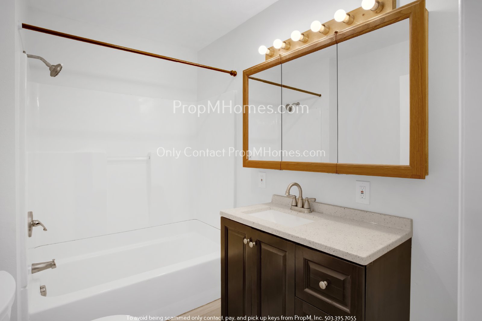 Charming One Bed Unit in Quiet Brentwood-Darlington Neighborhood! property image