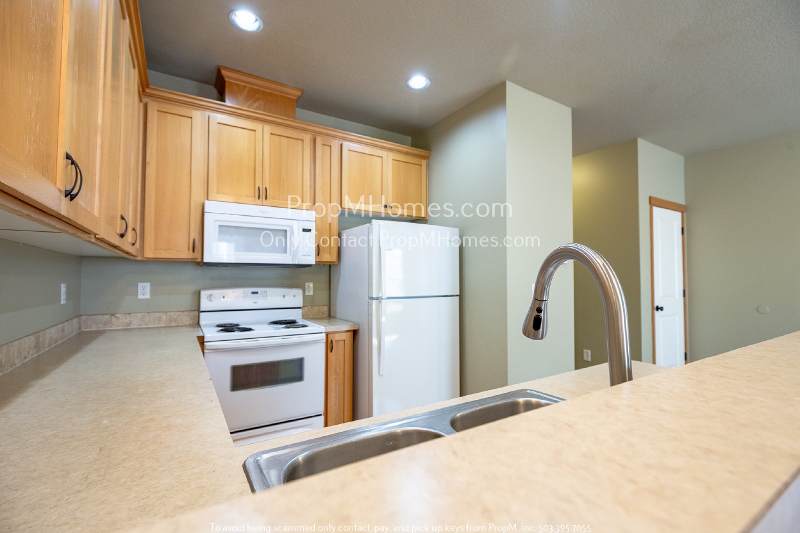 Charming Three Bedroom, Two and Half Bath in PowellHurst-Gilbert Neighborhood! property image