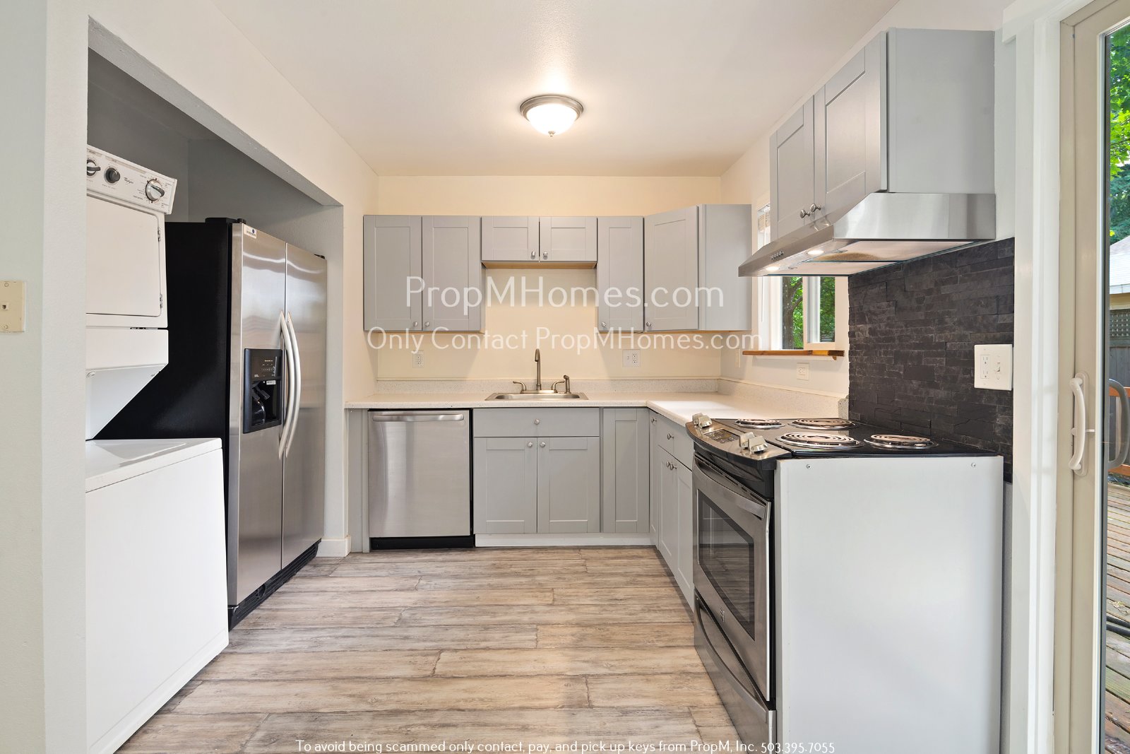 Updated Two Bedroom Duplex in SE! property image