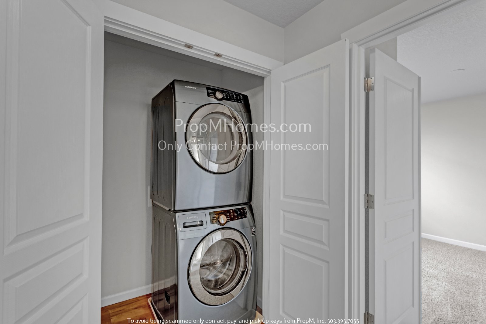 Four Bedroom Craftsman At Knights Bridge Crossing On Corner Lot! property image