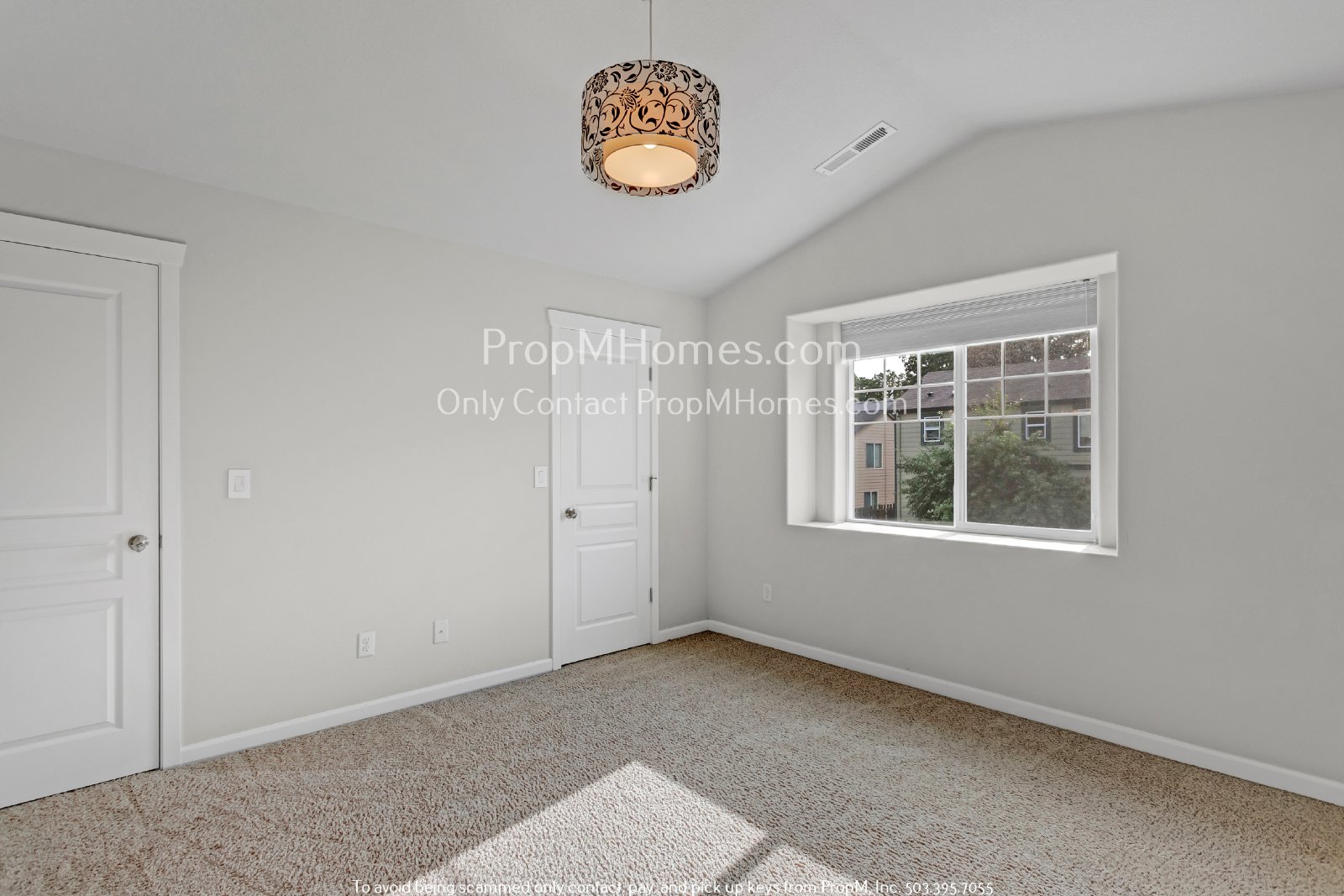 Four Bedroom Craftsman At Knights Bridge Crossing On Corner Lot! property image