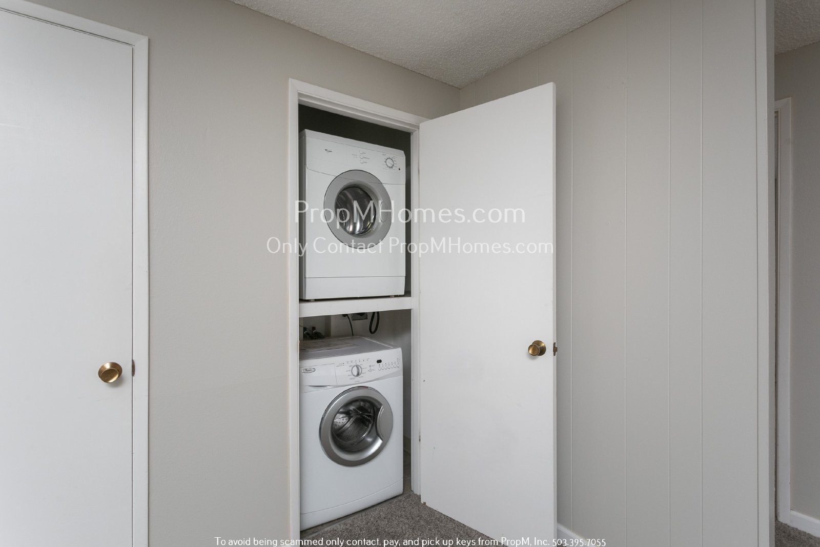 Beautiful Two Bedroom Apartment In Highly Sought Multnomah Village! property image