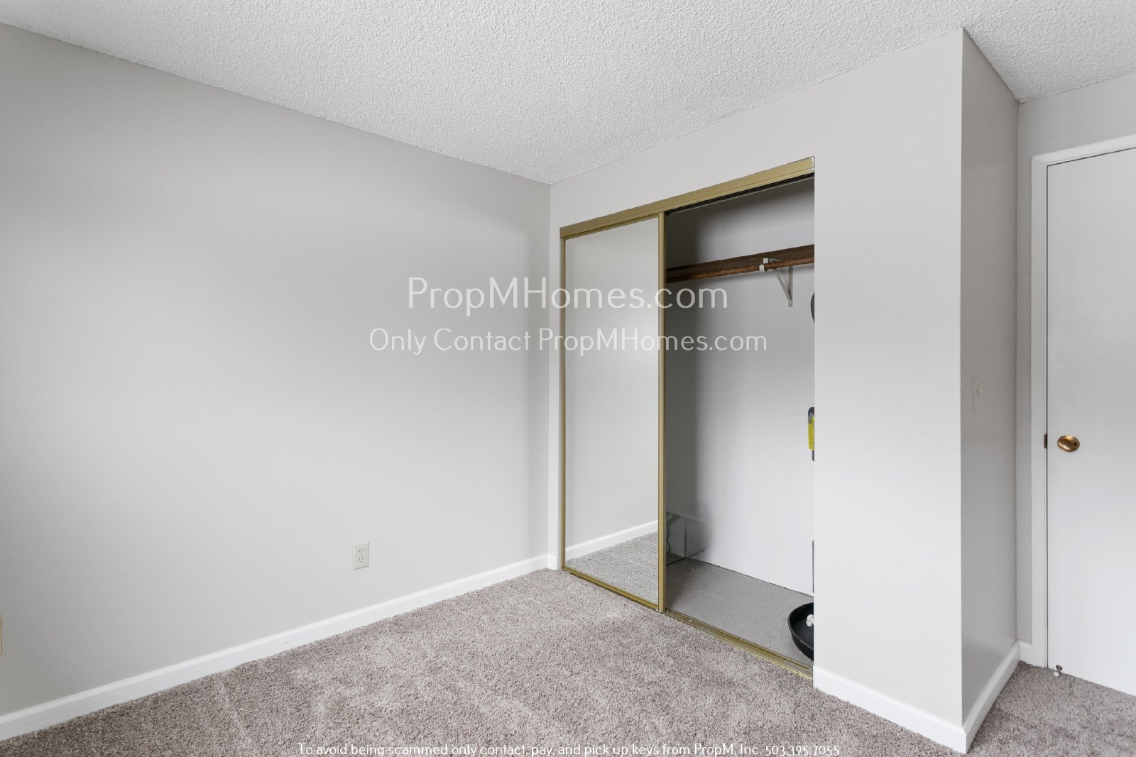 Beautiful Two Bedroom Apartment In Highly Sought Multnomah Village! property image
