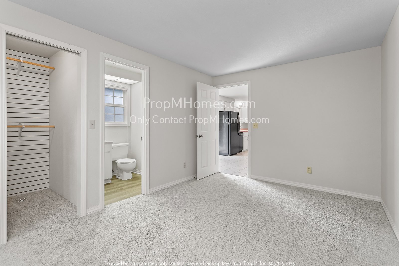 Lake Oswego Two Bedroom Home - New Updated Kitchen! property image