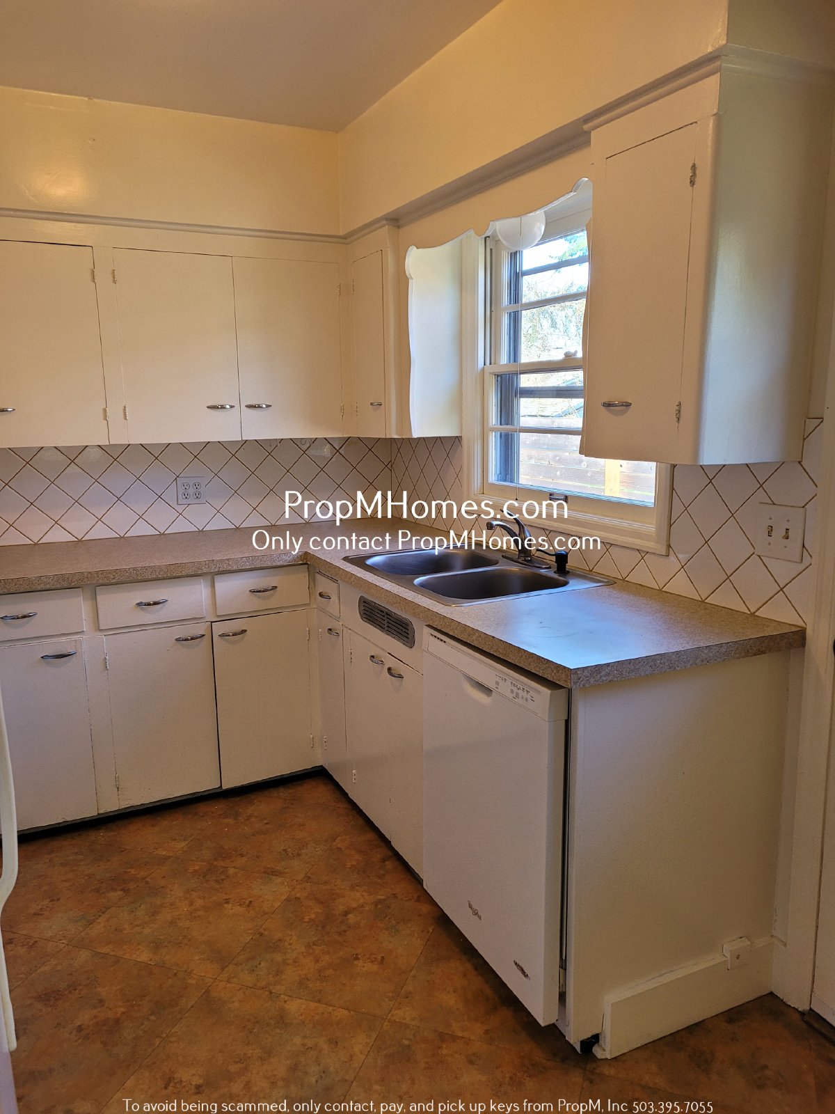 Charming Two Bedroom Duplex in SE! property image