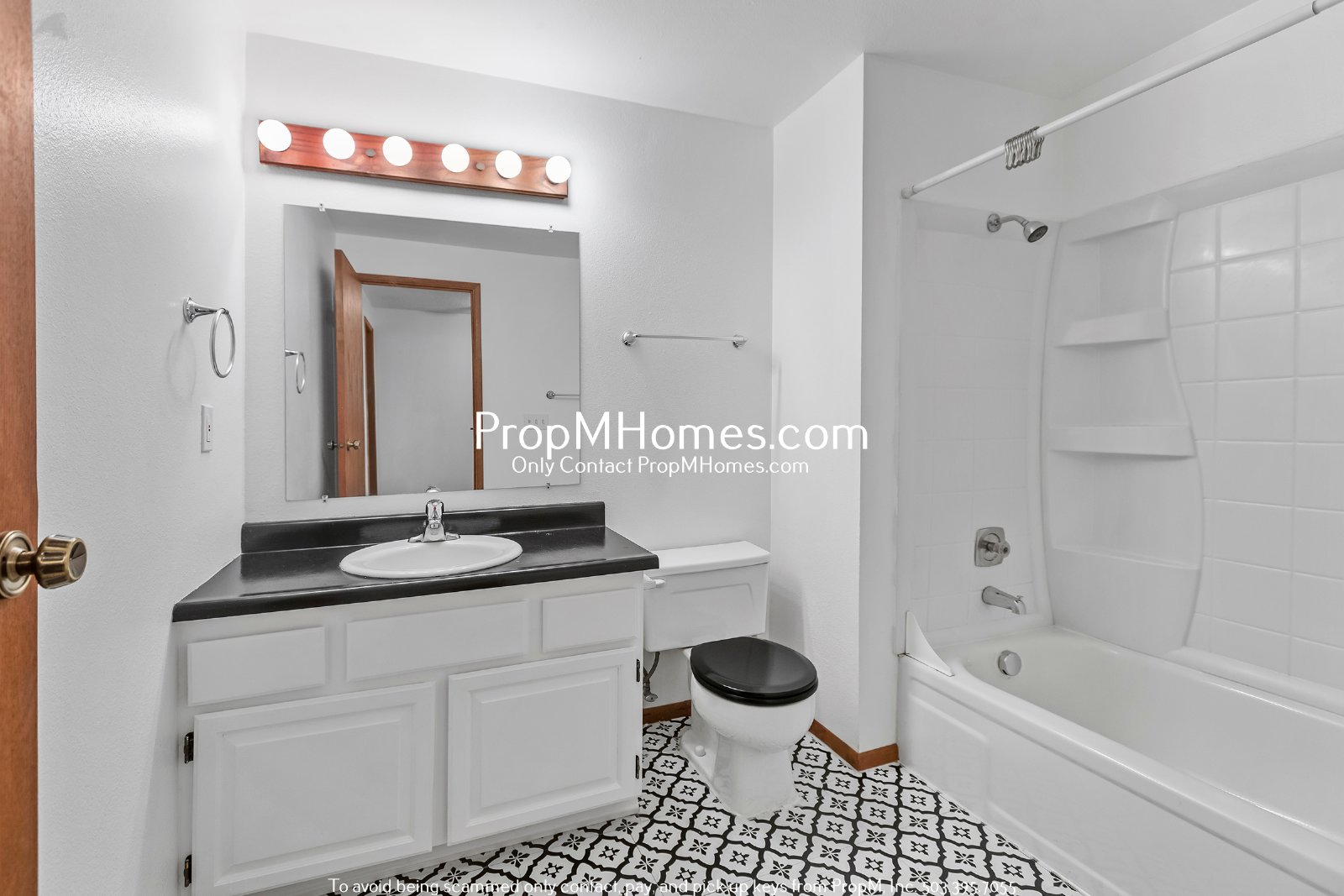 Retro-Chic Home with Park Like Setting! property image