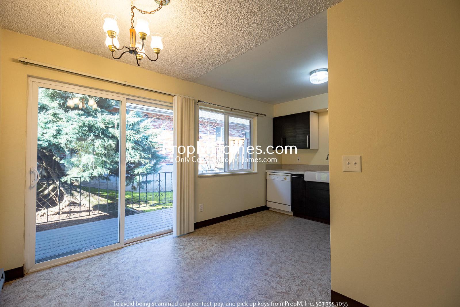 Two Bedroom Charmer in the Heart of Oregon City - Garage Included! property image
