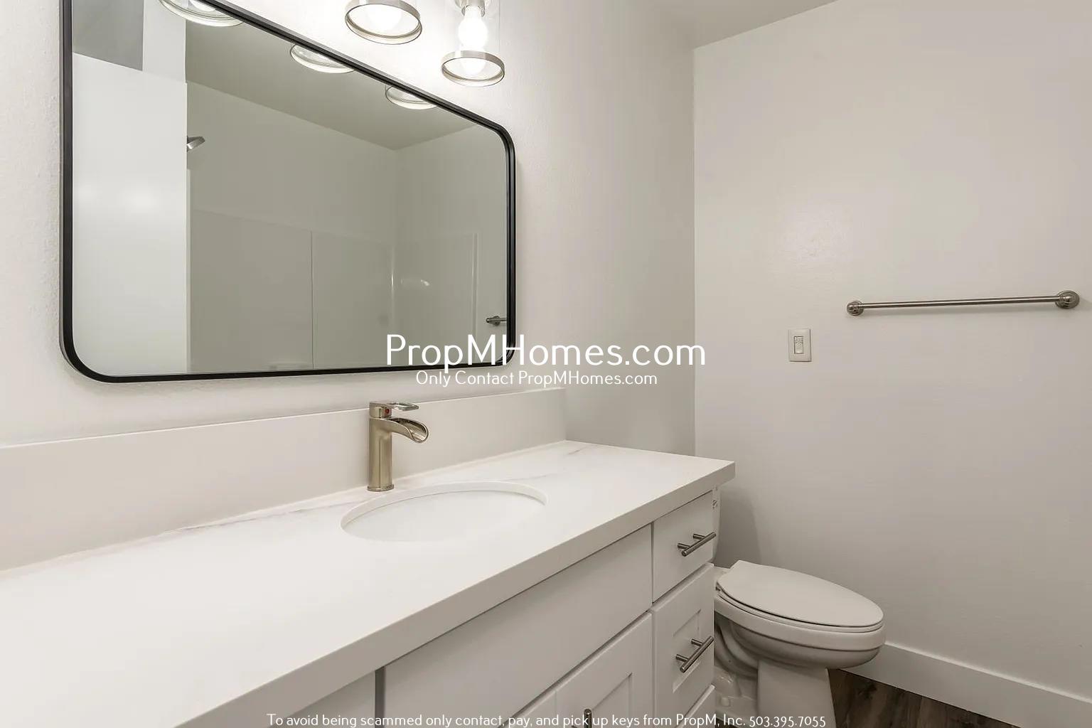 Updated 3 Bedroom Duplex in Newberg! property image