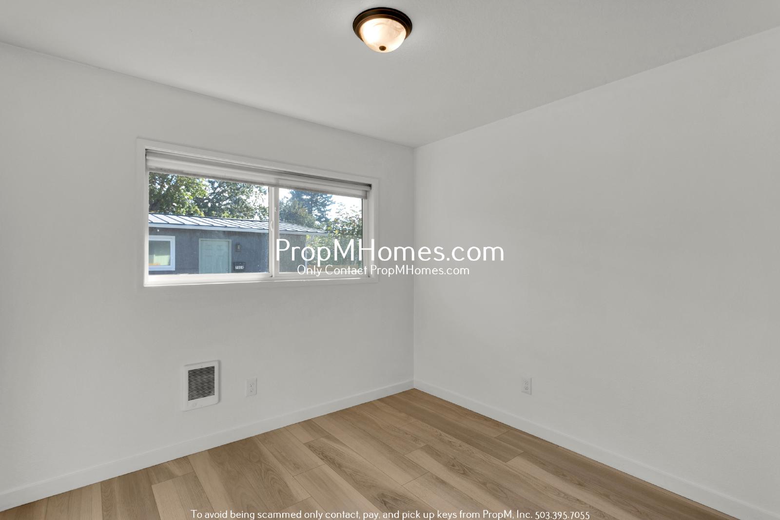 Updated Two Bedroom Unit w/ St Johns Views! property image