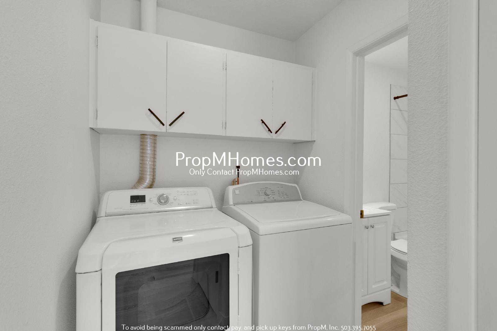 Updated Two Bedroom Unit w/ St Johns Views! property image