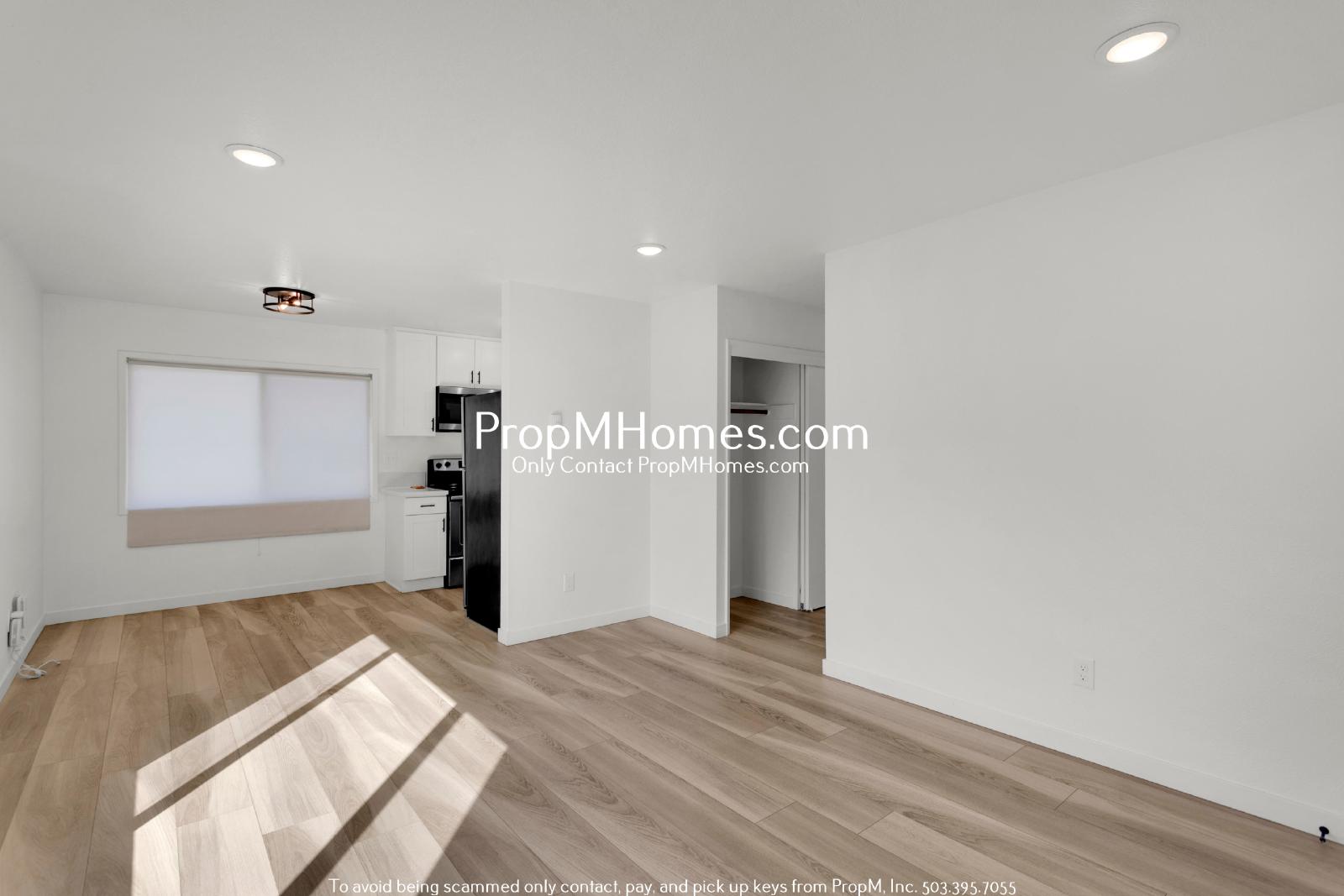 Updated Two Bedroom Unit w/ St Johns Views! property image